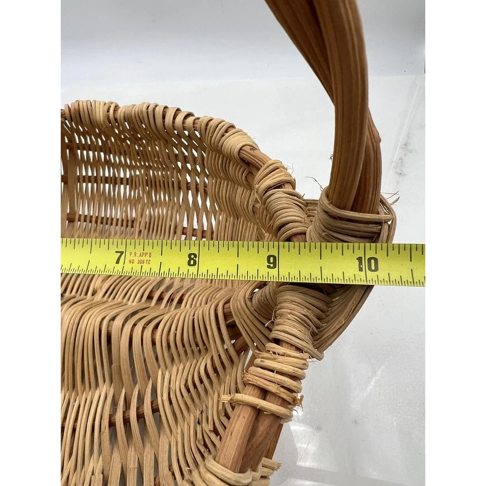 VTG Woven Wicker Buttocks Basket Unique Twisted Loop Handle Natural Boho Decors